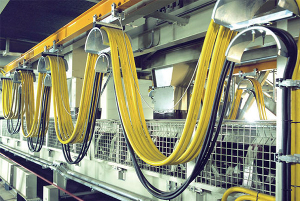 上海嘉柔拖令电缆作业图